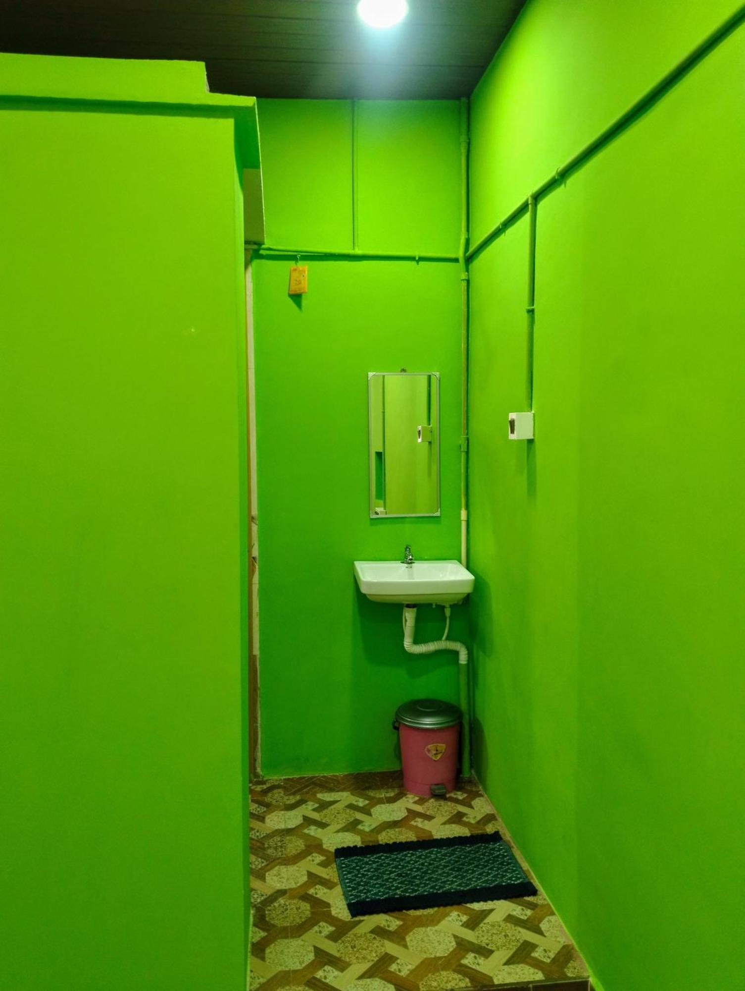 Funky Monkey Home Stay ฮัมปี ภายนอก รูปภาพ